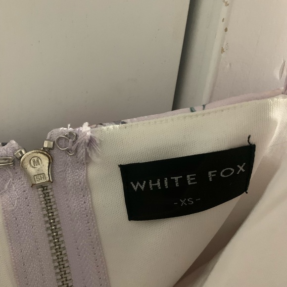 WHITEFOX FLORAL CORSET BUSTIER STYLE TANK 🤍 girly princess vibes - Picture 4 of 9